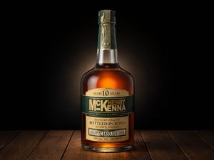 Henry McKenna 10 year Bottled in Bond Bourbon